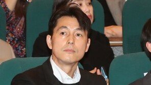 국회 등판한 정우성 “이렇게 긴 대본은 못 외워”…진땀 흘린 사연