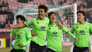 이동국-김신욱, 김민재 뚫었다…전북, 베이징 궈안 3-1 완파