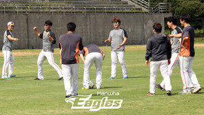 눈 내리는 애리조나·비바람 오키나와