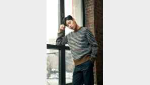 류준열 “손흥민 절친 아이콘? 연예면 등장하게 해서 미안”