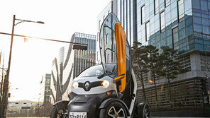 마트서 자동차 파는 시대, 르노 ‘트위지’ 이마트서 산다