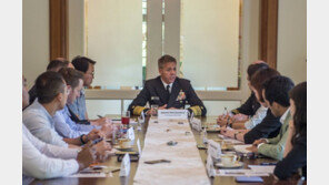 美 인도태평양 사령관 “北 동창리 발사장 예의주시”