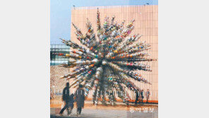 [고양이 눈]우주선이 떴다