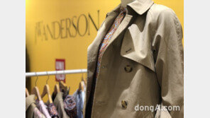 “벌써 세 번째” 유니클로 ‘JW 앤더슨’ 컬렉션 미리보기…비대칭·페이즐리 눈길
