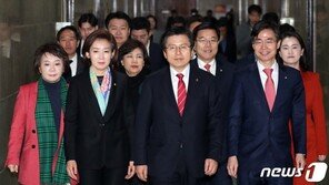 한국당 ‘좌파·이념’ 프레임 공세로 지지율 상승 노리나…화력 집중