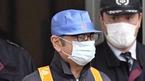 곤 前 닛산 회장 ‘작업복 변장 출소’ 논란에 변호인 사과