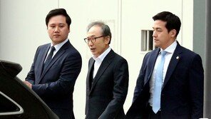 MB 재판 증인 ‘비망록’ 이팔성…법정 출석해 ‘뇌관’ 될까