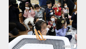 ‘공기청정기·마스크’ 미세먼지 잘 거를까…政 성능 조사