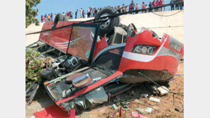 베트남서 버스 전복… 한국인 관광객 7명 부상