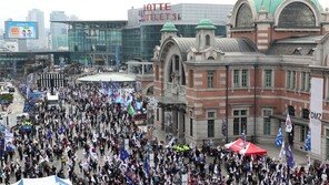 박근혜 탄핵 2년… “즉각 석방” 주말 도심 집회