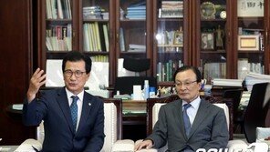 반년 만에 충북 찾는 이해찬… 또 ‘선물 보따리’ 풀까