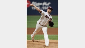 에릭 해커, 한국 에이전시 손잡고 KBO리그 재입성 노린다