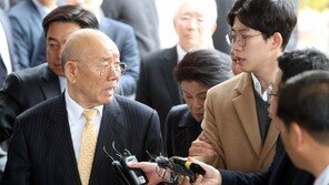 ‘5·18 발포 명령·사과’ 질문에 전두환씨 “왜 이래”