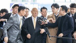 알츠하이머 앓고 있다더니…시종일관 당당한 전두환