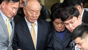 광주서 재판받은 전두환, ‘5·18 사죄’는 없었다