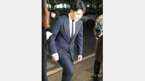 경찰 승리 출국금지, 카톡방 불법촬영물 공유 내사