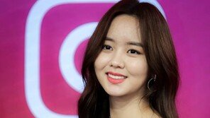 [연예현장.jpg] 김소현 “인스타그램 SNS 스타상 받았어요”