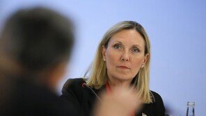 美국무차관 “북미, 3차 정상회담 할 것…날짜는 미정”