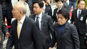 ‘5·18 헬기사격’ 부인한 전두환…치열한 법정 공방 시작