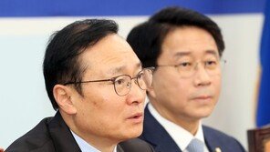 홍영표 “5·18 부정한 野가 당당한 전두환 만들어”