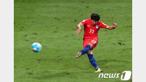 다시 태극마크 단 권창훈, 필요할 때 돌아왔다