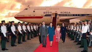 브루나이 국빈방문 마친 文대통령…“아세안 국가 든든한 우방”