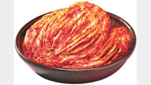 김치 포장만 봐도 짠지 매운지 알수 있다