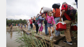 마두로 사촌도 정전대란 피해서 콜롬비아행, 입국거절