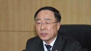 홍남기 “평택~익산 고속도로 등 12조6000억 민자사업 연내 착공”