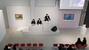 서울옥션 올 봄 첫 경매 낙찰률 69%…김환기 60억 항아리 유찰(종합)