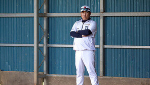 차고 넘치는 야수진, ‘교통정리’로 골머리 앓는 김태형 감독