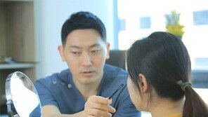 미세먼지로 눈 밑도 칙칙… “보습제 하루 5번 바르세요”