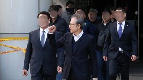 MB 항소심 증인 신문 본격 시작…원세훈 나온다