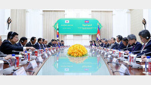 韓·캄보디아, 7억 달러 차관 약정…투자 협력 등 MOU 4건 체결