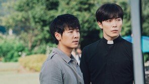 [단독] ‘손 더 게스트’ 영화화…김동욱·김재욱 의기투합