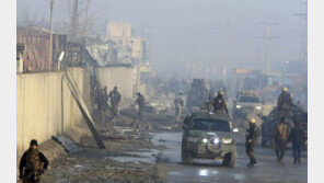 아프간 북부 파르야브서 정부군·탈레반 격전…최소 28명 숨져
