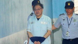 ‘국정농단’ 안종범, 구속기간 끝나 석방…2년4개월만