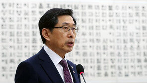 ‘김학의·장자연’ 조사 두달 연장…“범죄는 수사로 전환”