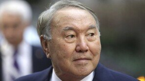 카자흐스탄 30년 통치한 나자르바예프 대통령 전격 사임