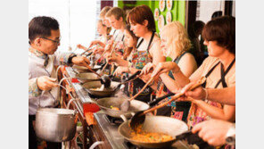 영국서 축구 보고, 대만 미용실 체험하고…다양해진 현지투어 상품