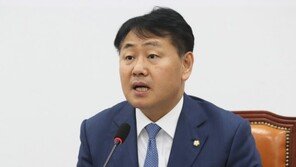 김관영 “文대통령, ‘인사참사’ 조국 놓아줘야…걸림돌 거둬내야”