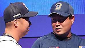 유희관 “양의지에겐 몸에 맞는 공”… 양의지 “형 몸쪽공 손으로 잡겠다”