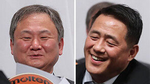 유재학 “더 늙기 전에 붙자”… 추일승 “누가 더 늙어보여?”