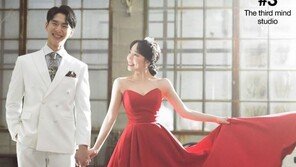 밴쯔 결혼, 웨딩화보서도 ‘먹방’…예비신부 ‘청순美’ 뿜뿜