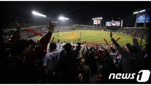 LG 잠실 홈 개막전 예매 폭주…인기좌석 1분 만에 매진