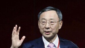 이철희 “황창규 KT 회장, 20억 들여 ‘로비 사단’ 구축” 주장