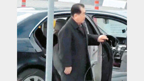 김정은, 이르면 내달 열차로 러 방문할듯