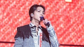 빅스 라비, 세 번째 단독 콘서트 성료 ‘화려한 무대→팬 사랑’
