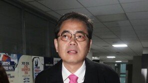 곽상도 “검찰 수사는 문재인 딸 얘기에 대한 정치보복” 반발