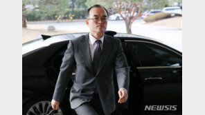 문무일 총장 “김학의 의혹, 절차 따라 빈틈없이 대비”